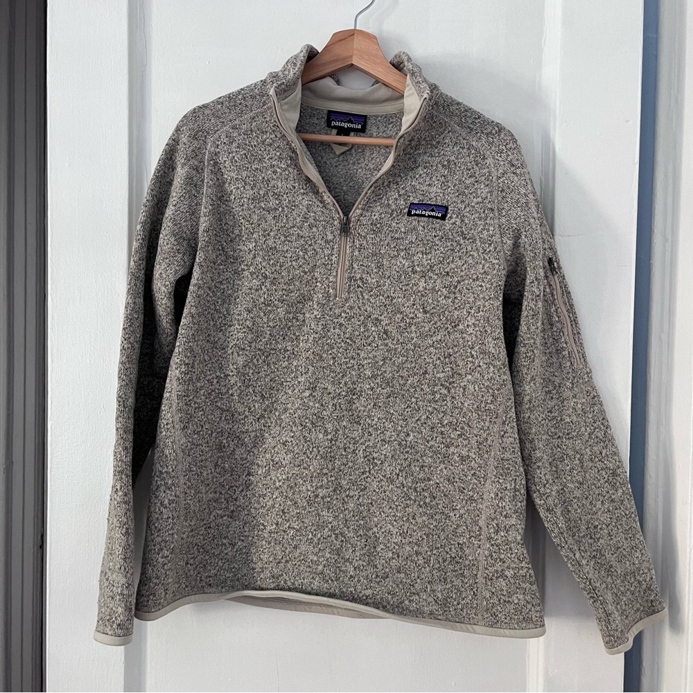 Patagonia 1/4 zip tan lightly worn